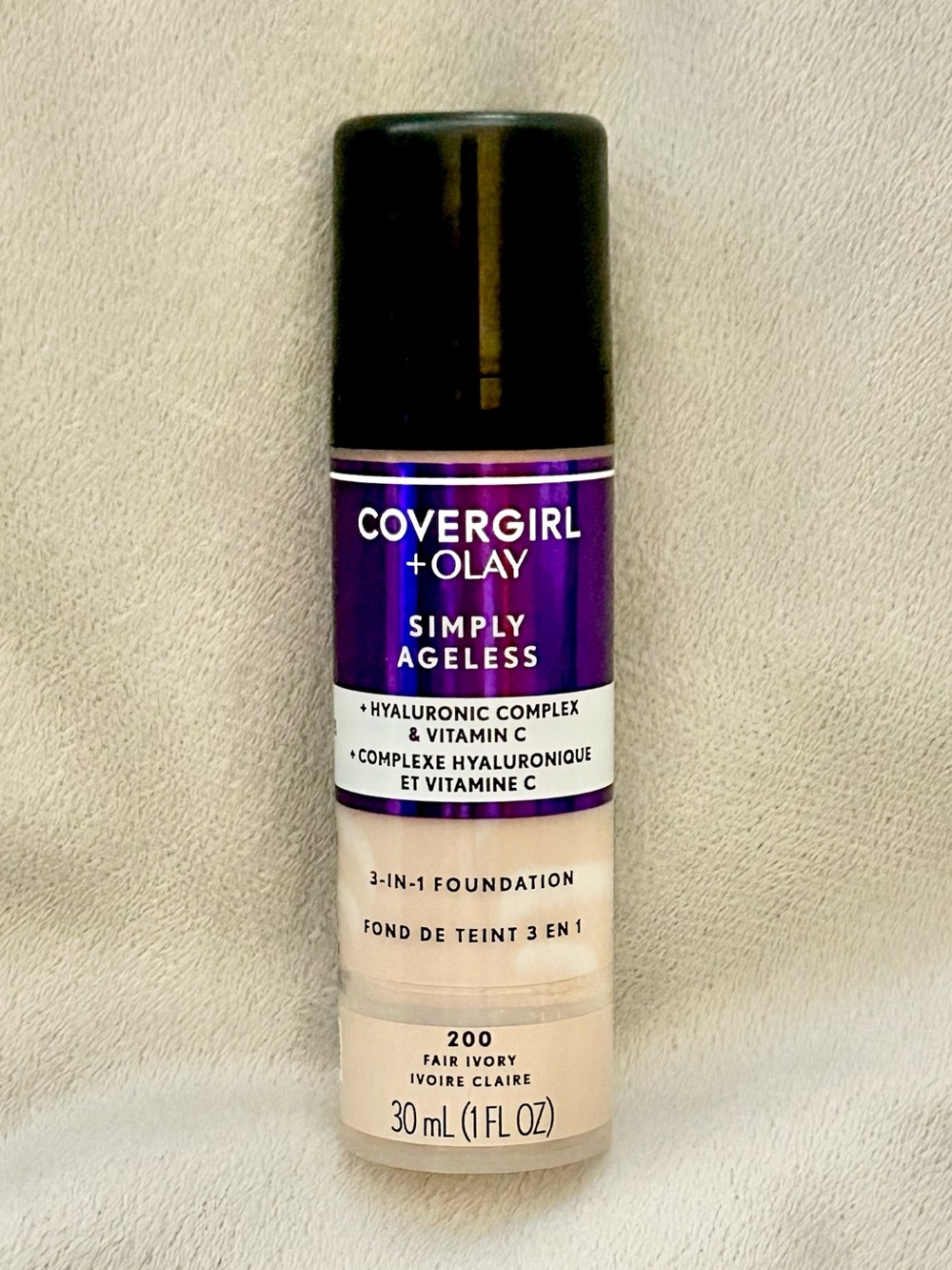 CoverGirl + Olay simply ageless 3-in-1 foundation #200 fair ivory NEW anti-aging